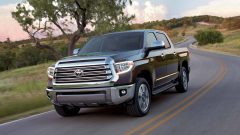 Top 10 Must-Have Accessories for Your New Tundra